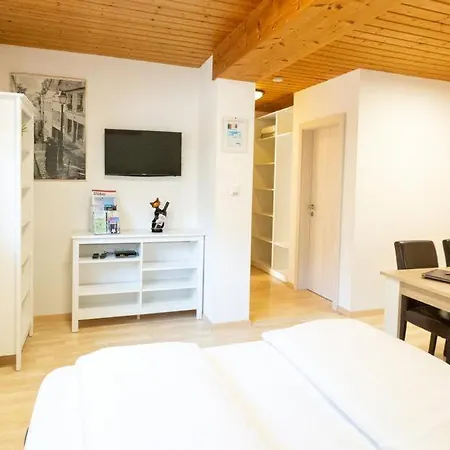 Fam. Gleinser Mirella Apartment Neustift im Stubaital