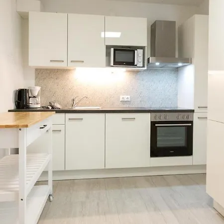 Fam. Gleinser Mirella * نيوستيف ام ستوبيتا