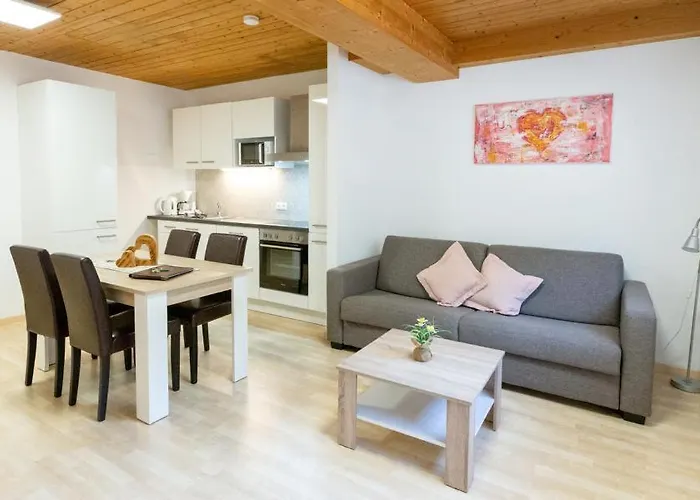 Fam. Gleinser Mirella