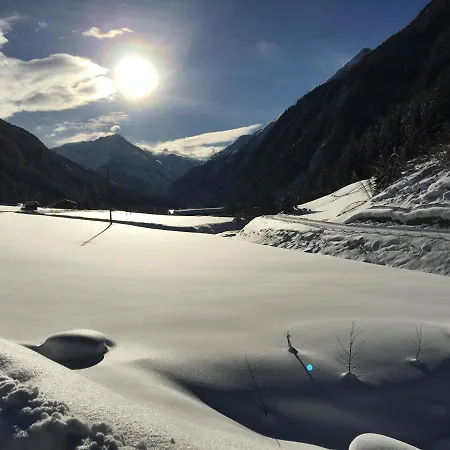 Fam. Gleinser Mirella *